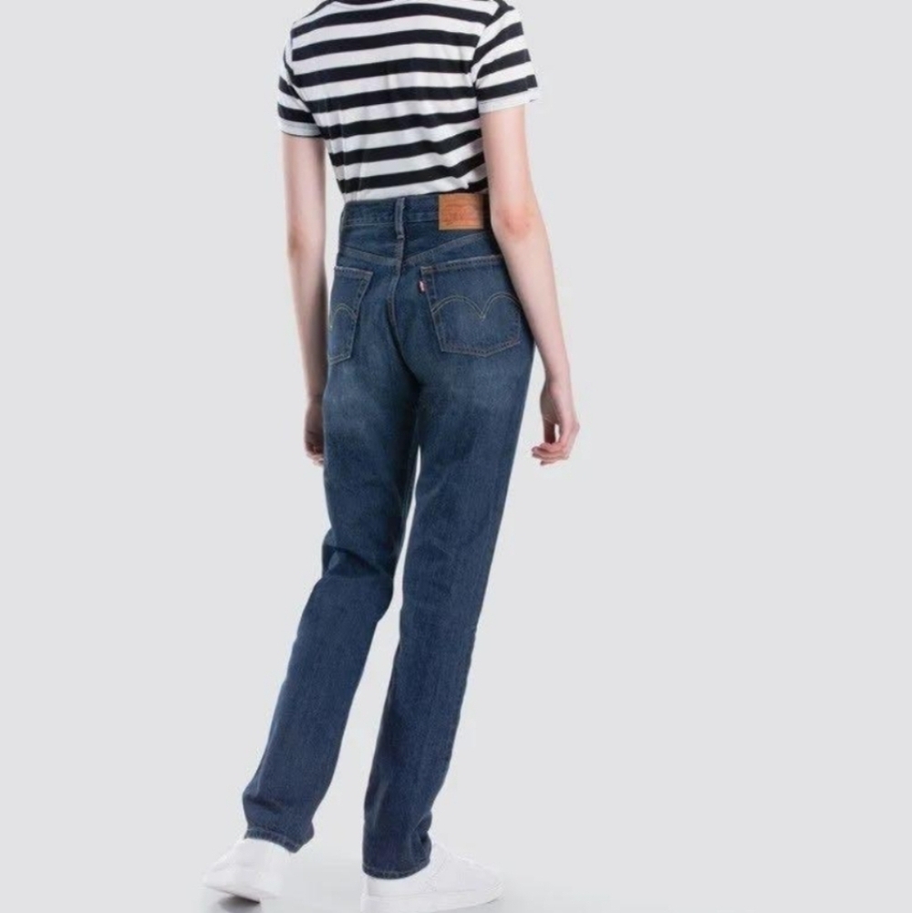Levi's 501 Original Straight Leg Jeans Medium Wash Cotton